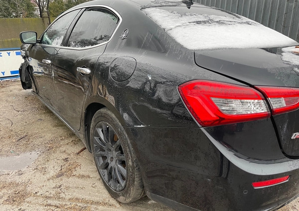 Maserati Ghibli cena 29900 przebieg: 177000, rok produkcji 2014 z Czarnków małe 191